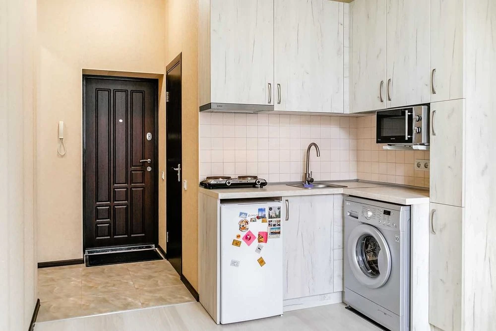 G3 Smart apartment near the KhTZ metro station — come in and live! Bibly Street