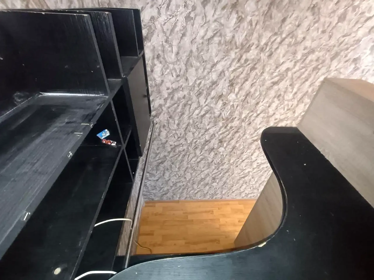 Оренда квартири 3-кімн. 70 м² 1/9 пов.