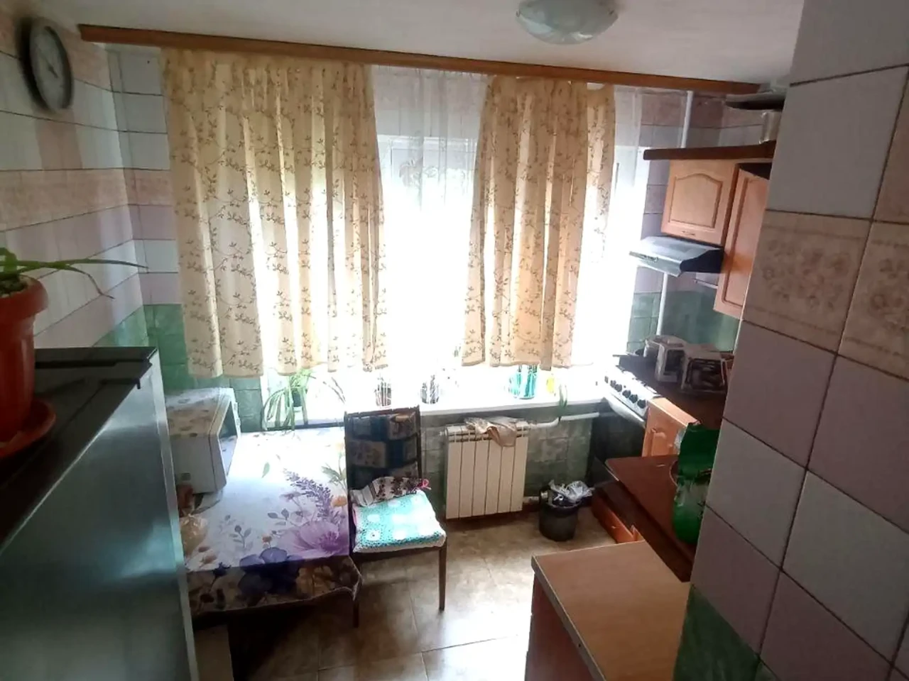 Оренда квартири 3-кімн. 70 м² 1/9 пов.