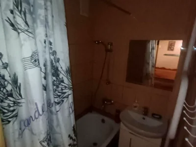 Оренда квартири 3-кімн. 70 м² 1/9 пов.