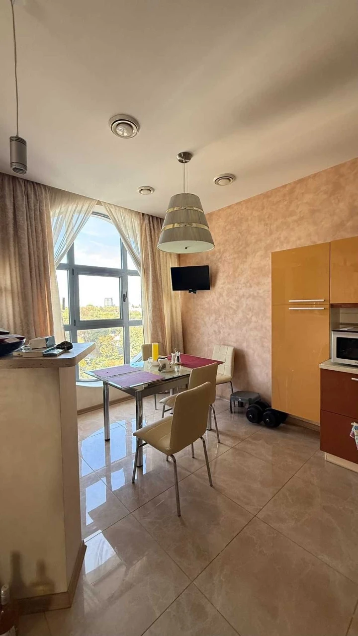 For sale apartment on Yarvnitsky Prospect