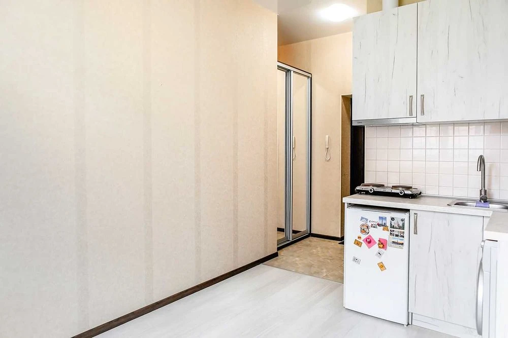 G3 Smart apartment near the KhTZ metro station — come in and live! Bibly Street