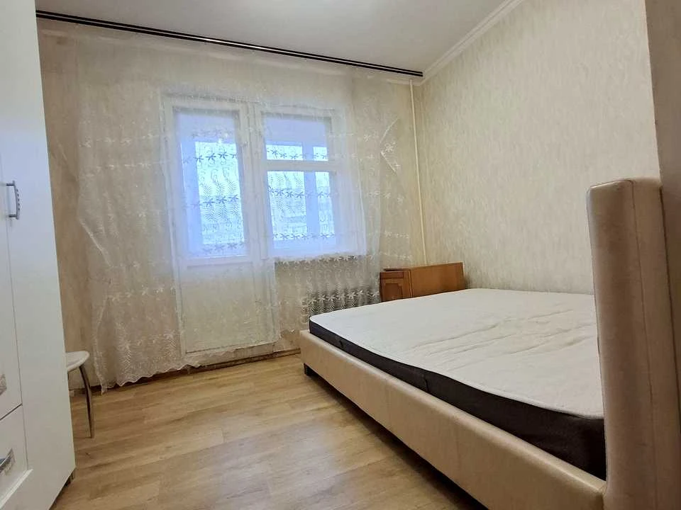Квартира. Київ, Тростянецька вул.