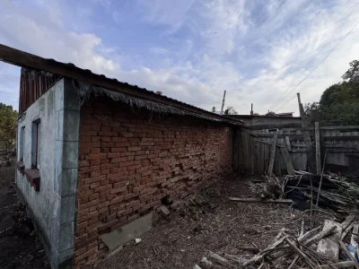 Land for sale with part of a house
