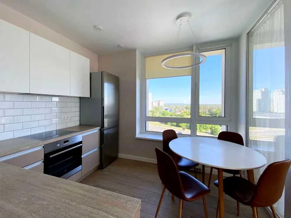 Квартира. Київ, вулиця Зарічна