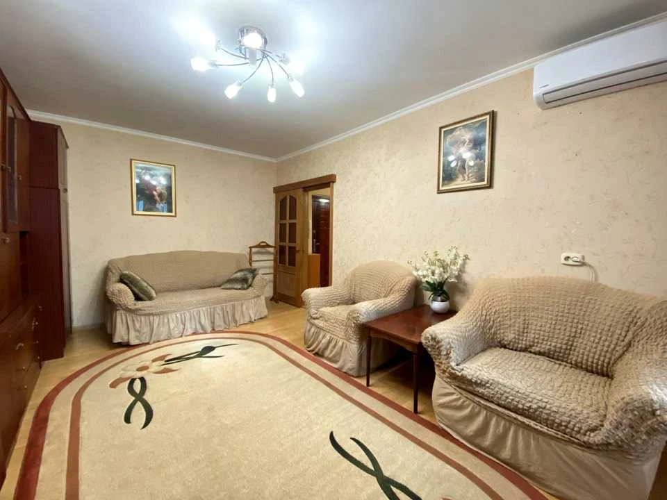 Apartment. Alexander Mishugy Street, Poznjak.