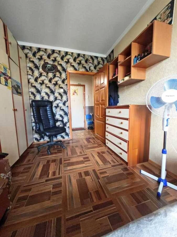 Продається 2-кімнатна квартира, Київ, Дарницький район, вулиця Урлівська, 1/8