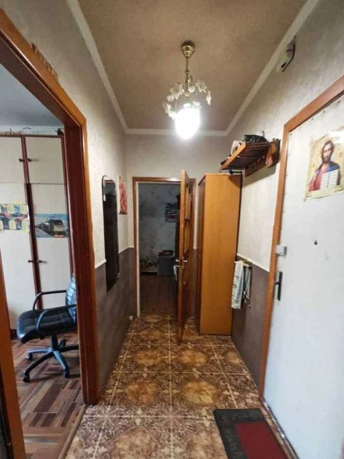 Продається 2-кімнатна квартира, Київ, Дарницький район, вулиця Урлівська, 1/8