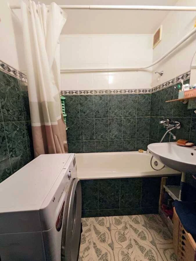 Продається 2-кімнатна квартира, Київ, Дарницький район, вулиця Урлівська, 1/8