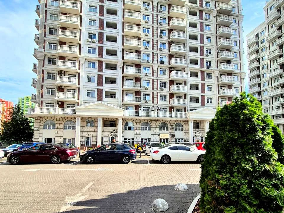 Квартира. Київ, вулиця Михайла Максимовича