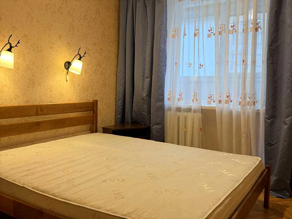 Квартира. Киев, улица Михаила Омеляновича-Павленко