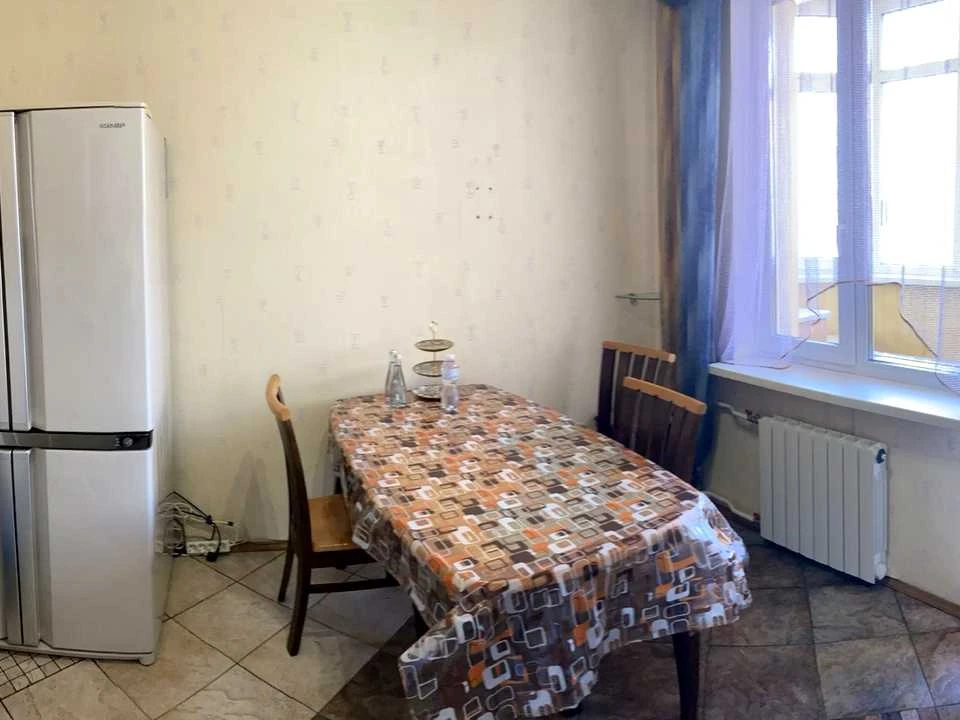 Квартира. Київ, Княжий Затон вул.