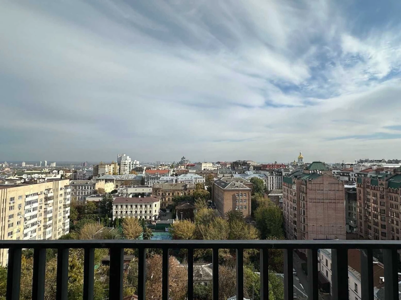 ID 377. Without percentage. Yaroslaviv Grad, Bulvarno-Kudryavska, 17B.