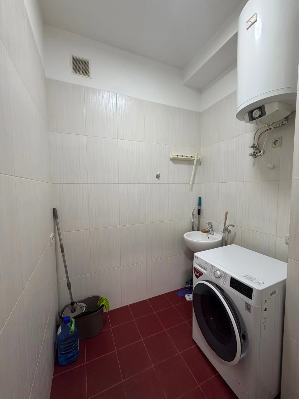 Rent 4-room apartment in residential complex "Triumph", Zverynetska, 59