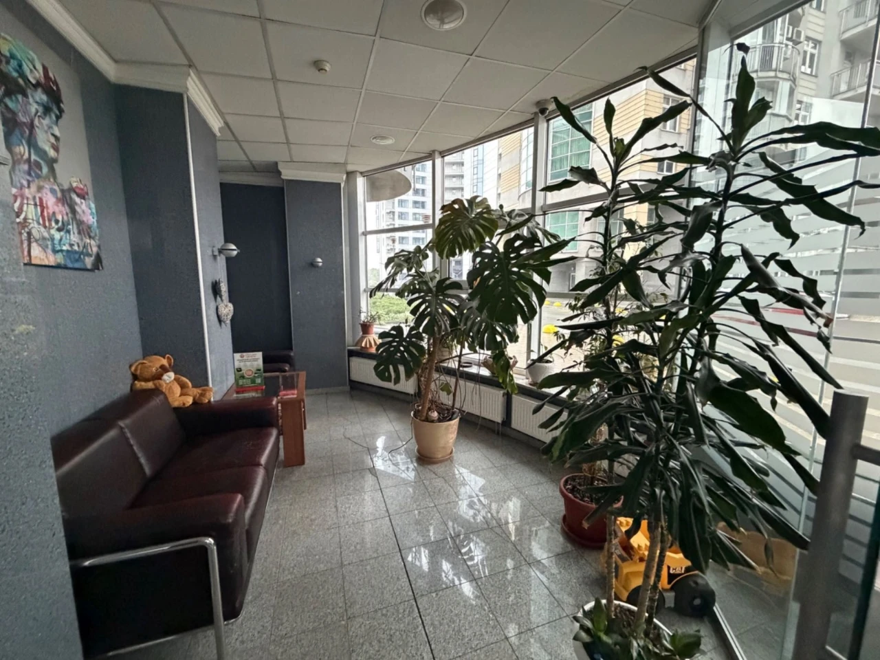 Rent 4-room apartment in residential complex "Triumph", Zverynetska, 59