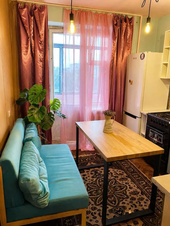 1 room apartment, Panc highway