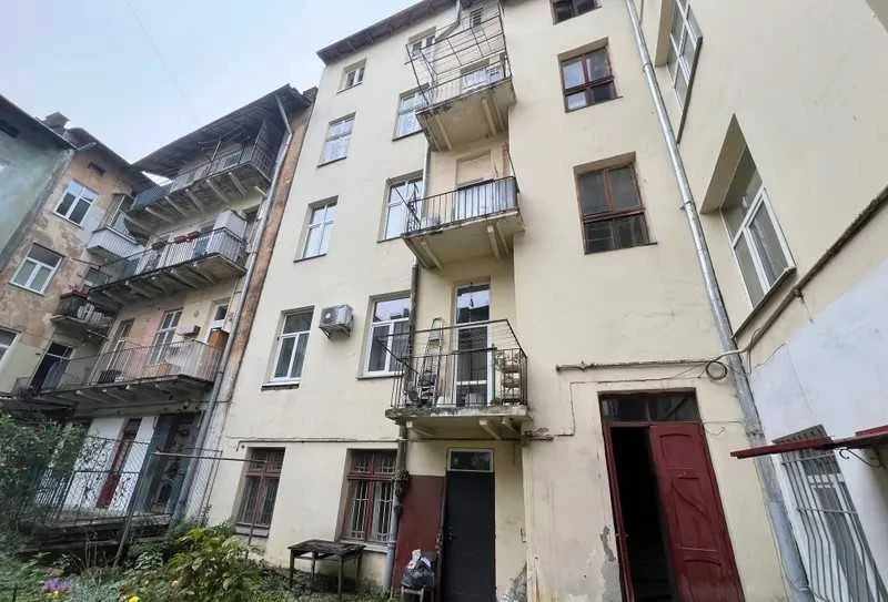 Apartment for sale.