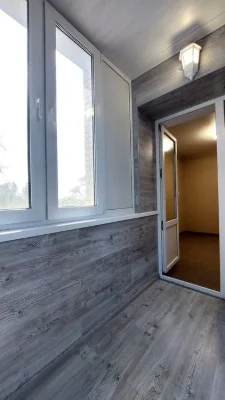 Sale of 3 newly renovated apartments on Polya Ave. (Kirov), P. Orlyka