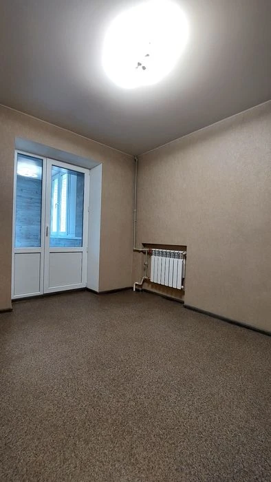 Sale of 3 newly renovated apartments on Polya Ave. (Kirov), P. Orlyka