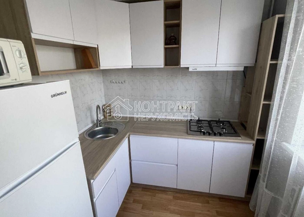 For Sale: 2-room apartment near the Наукова metro station, Klochkovska street.