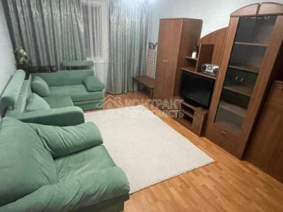 For Sale: 2-room apartment near the Наукова metro station, Klochkovska street.