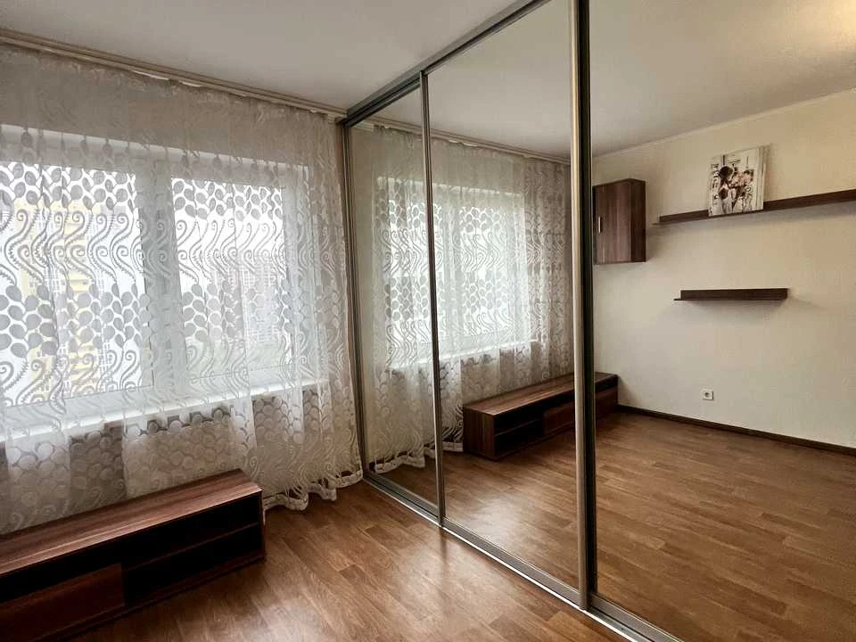 Квартира. Киев, улица Бориса Гмыри