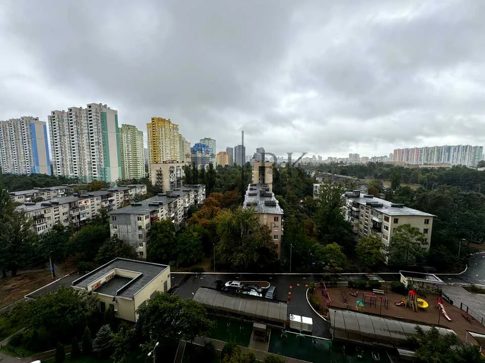 Квартира. Київ, проспект Алішера Навої