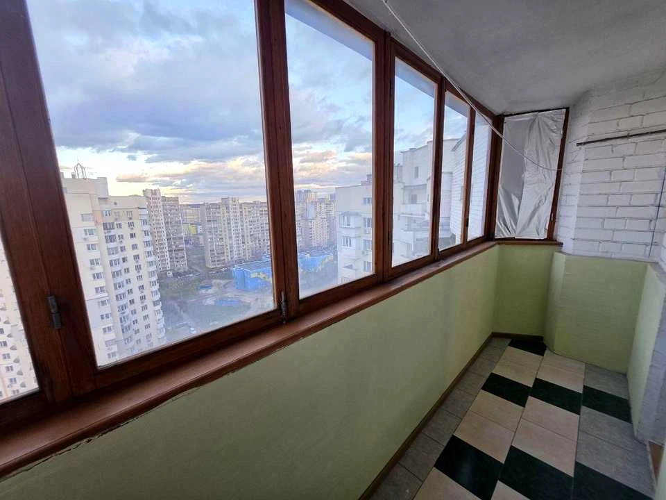 Apartment. Mykola Bazhana Avenue, Kyiv