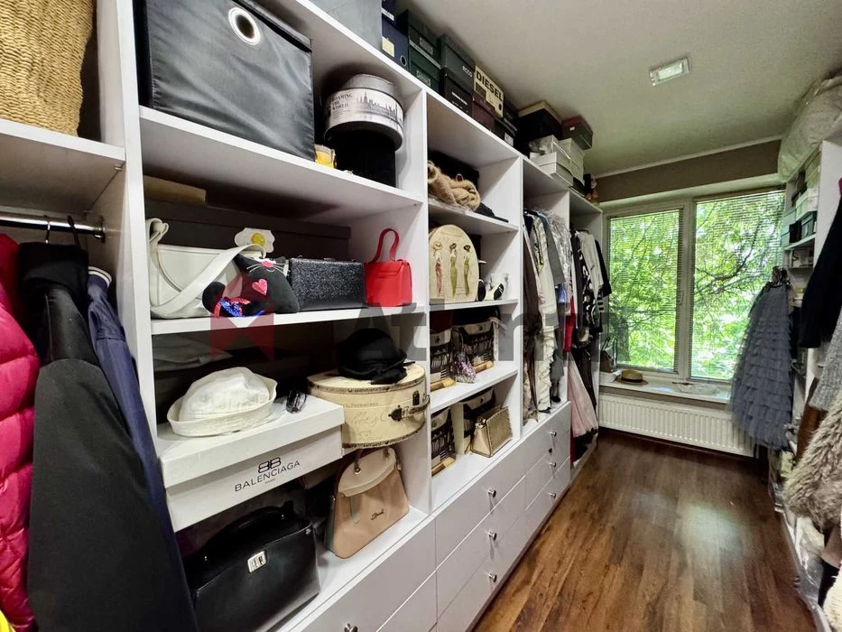 House 212 m2 in Arcadia, 2 minutes from Arcadia Alley