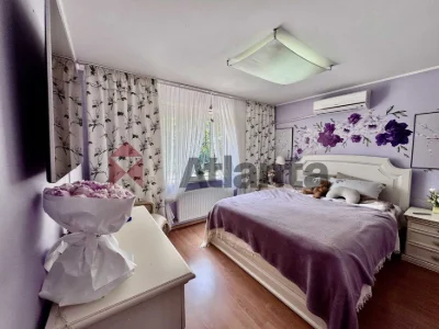 House 212 m2 in Arcadia, 2 minutes from Arcadia Alley