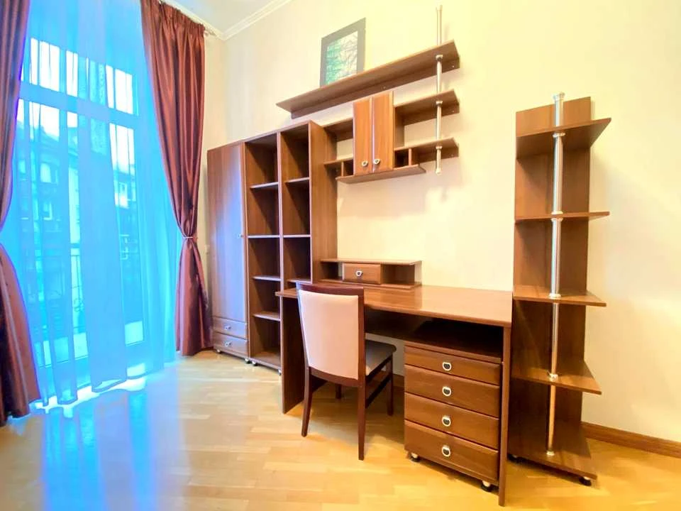 Apartment. Mikolsko-Botanichna St, Kyiv