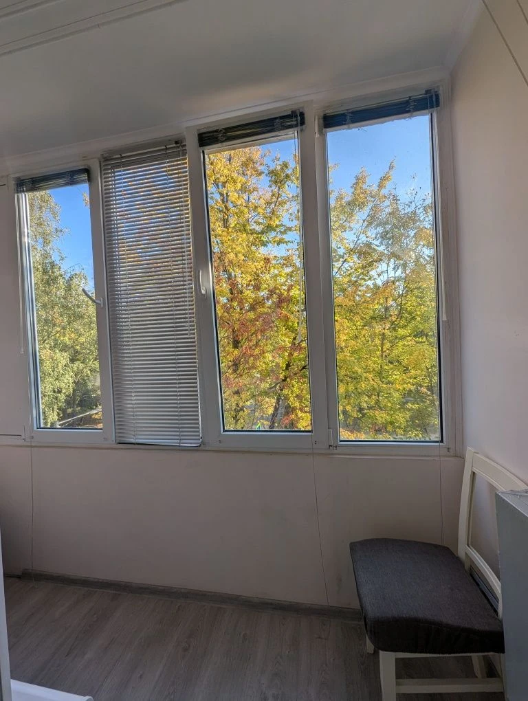 Sale of a 2-room apartment renovated, Antonenka Davydovych Street