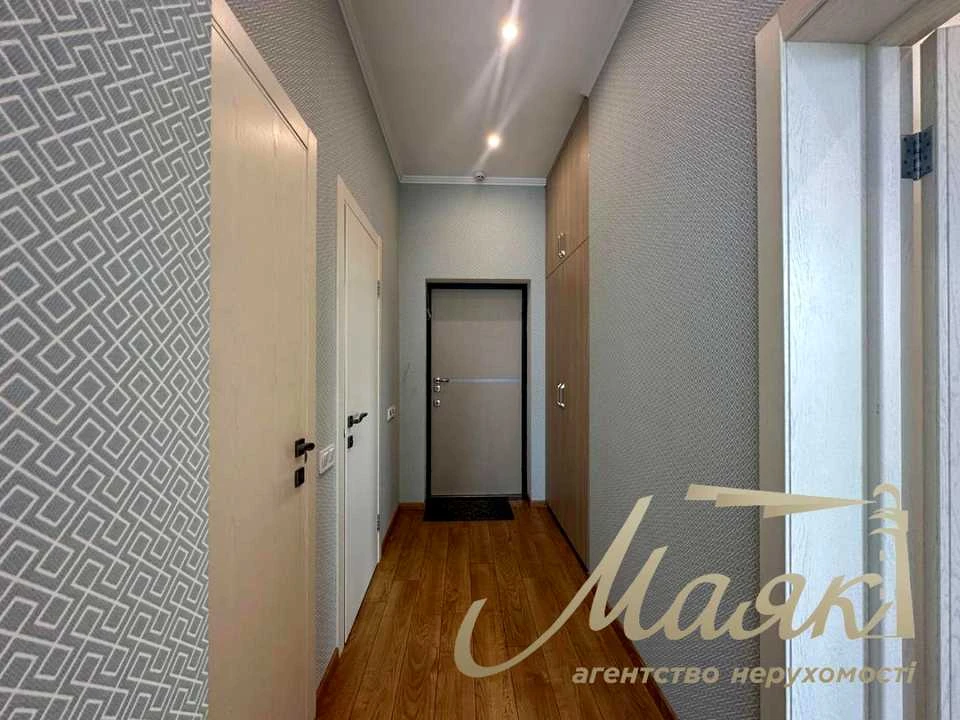 One-Bedroom Apartment. Kyiv, Кирило-Мефодіївська street.