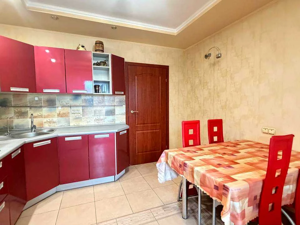 Apartment. Tyraspolskaya st.