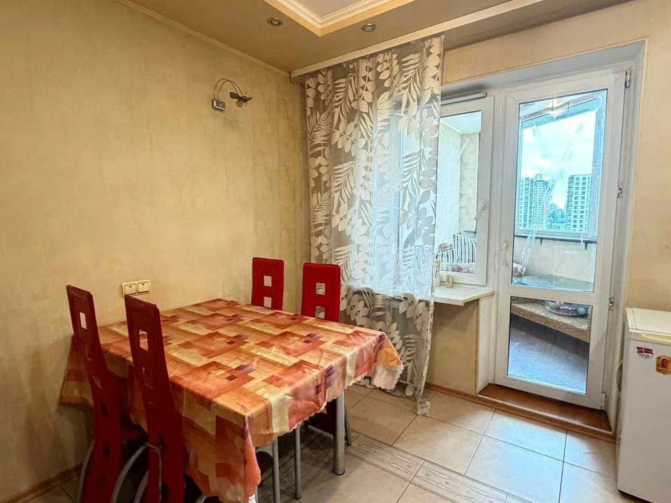 Apartment. Tyraspolskaya st.