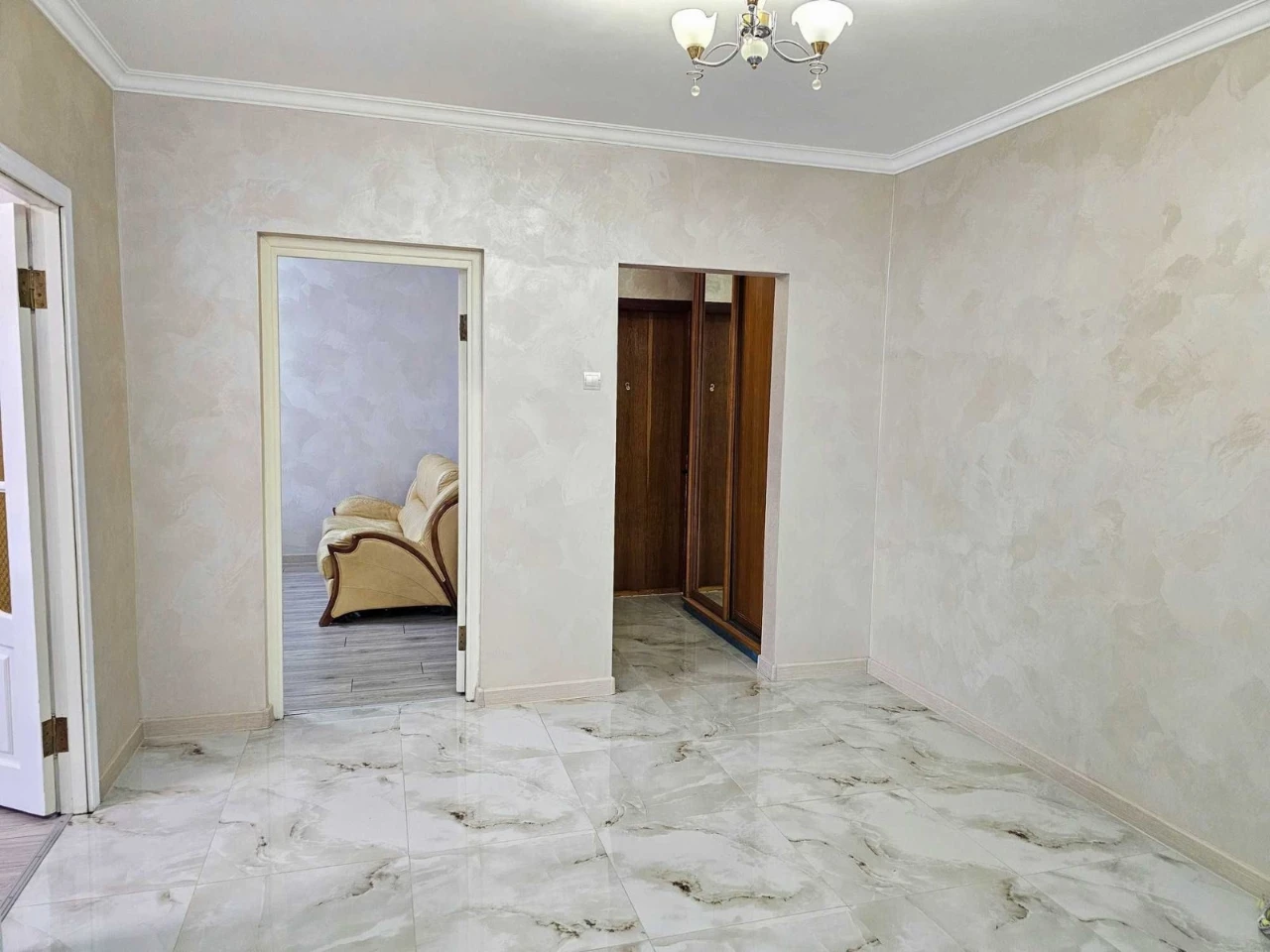 Apartment for Rent - Sribnokilska 14, 3 rooms