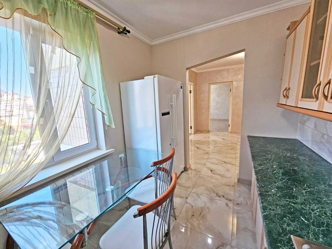 Apartment for Rent - Sribnokilska 14, 3 rooms