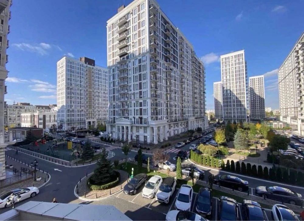 Sale of 1-bedroom apartment WITHOUT% from owner, New England residential complex