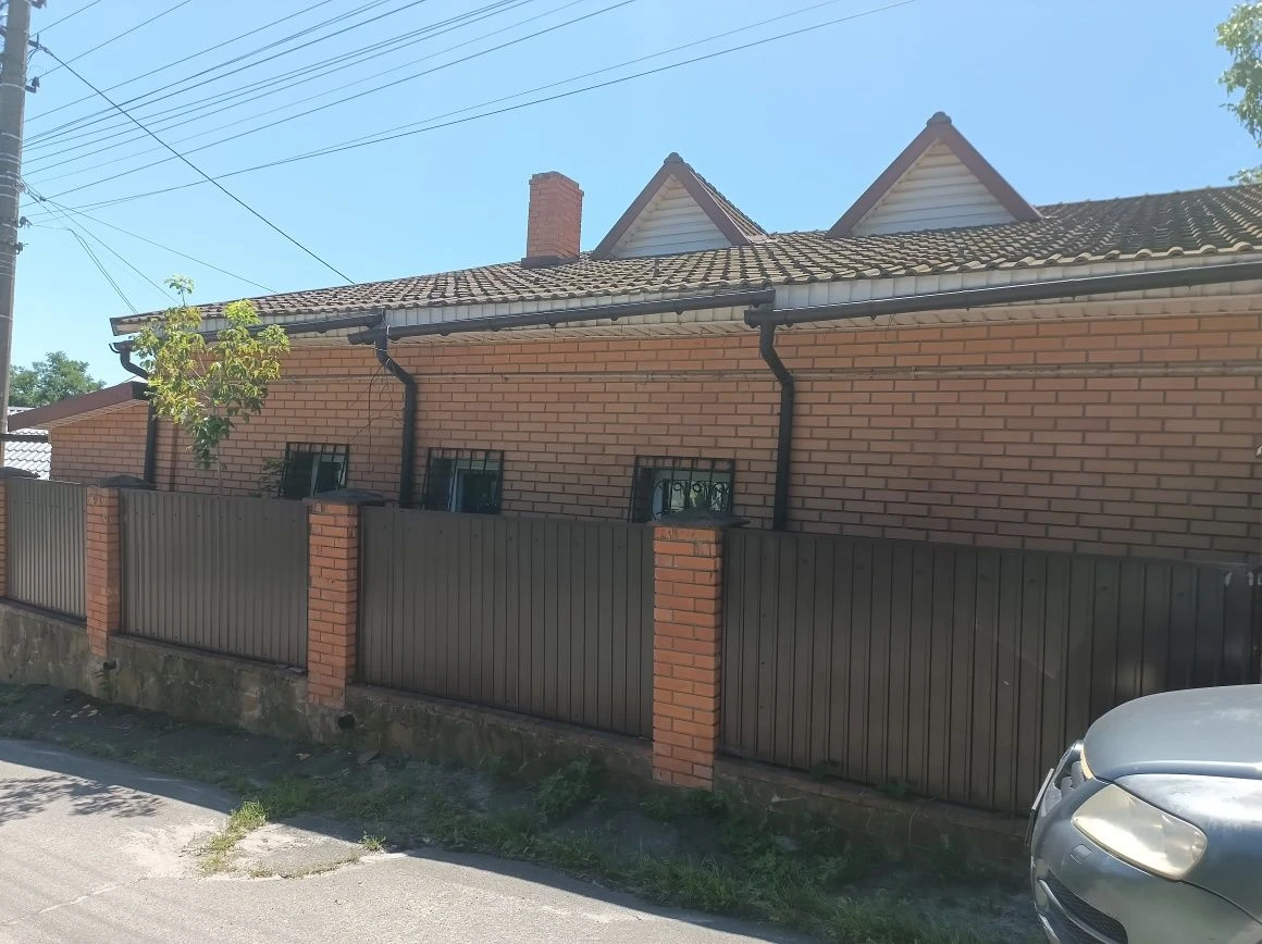 For Sale House on Haydamaцька Street 36
