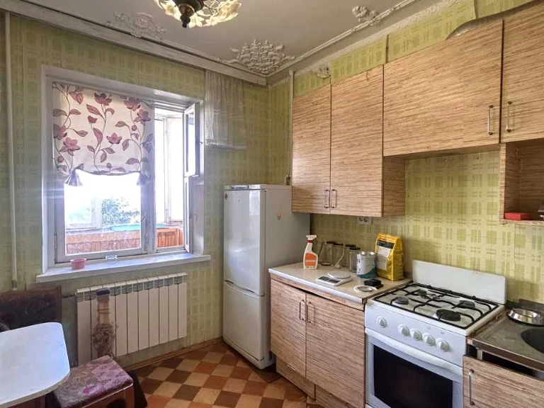 Квартира. Киев, Тростянецкая улица
