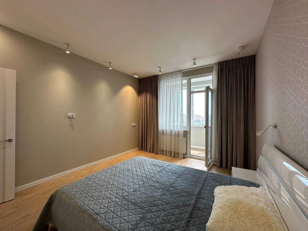 Квартира с ремонтом возле парка на Канатной, ID: baz-01