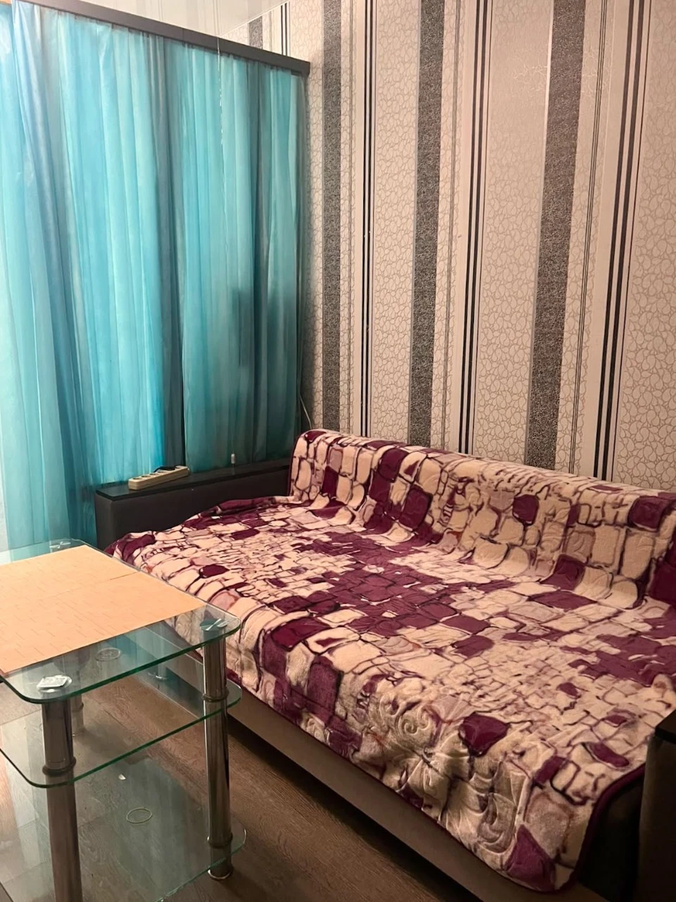 1 room apartment 40m2. APARTMENT, Center, ЦУМ, Kyivska 6.