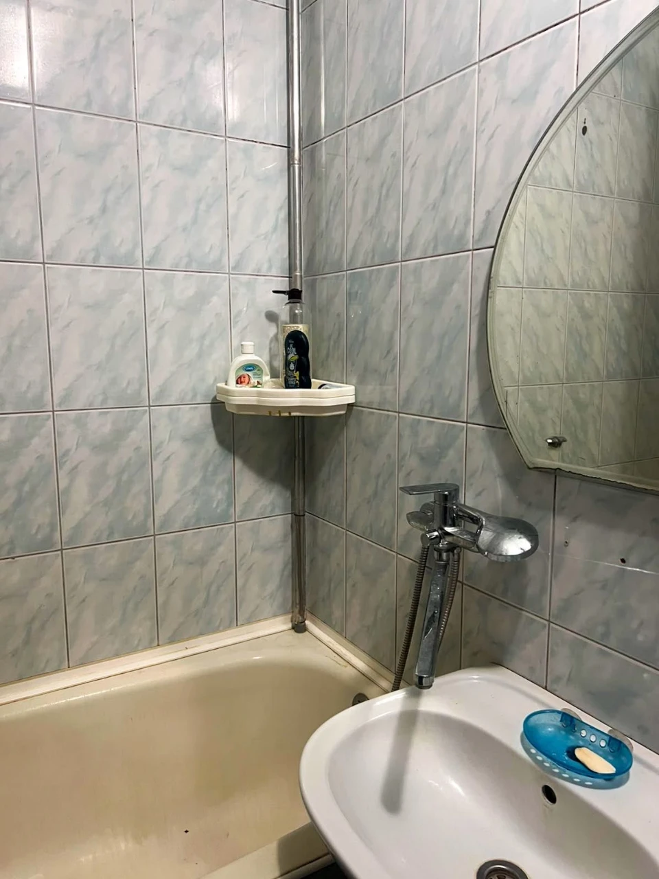1 room apartment 40m2. APARTMENT, Center, ЦУМ, Kyivska 6.