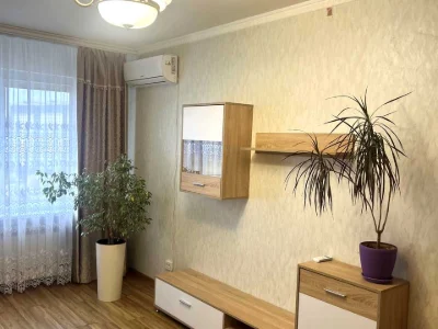 Квартира. Киев, улица Михаила Максимовича