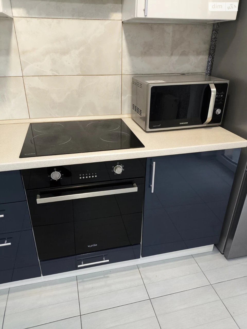 Long-Term Rental Apartment, Poczynki