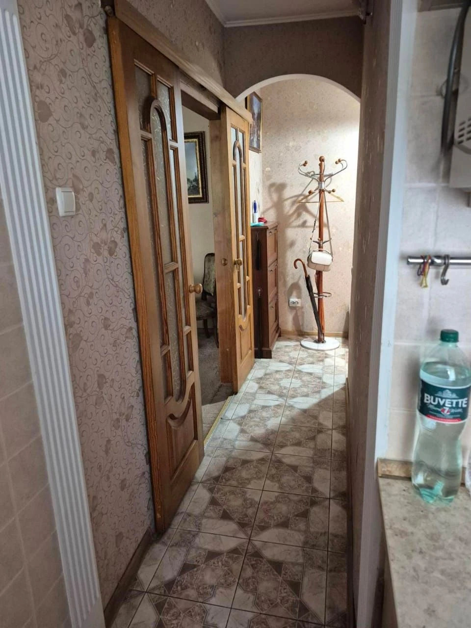 Apartment for Sale: 2-room apartment, renovated, Vishesenka 600 Letya