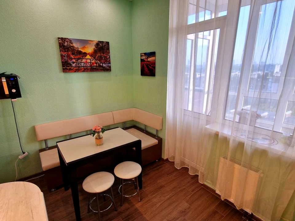 Квартира. Київ, Кирило-Мефодіївська вул.