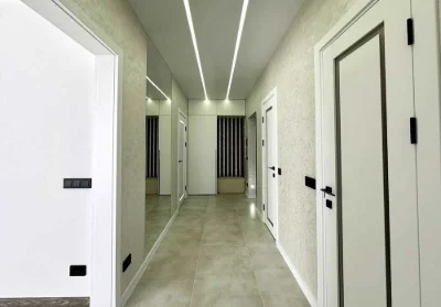 Продаж 2к квартири з гарним ремонтом, Незалежності, обжита н