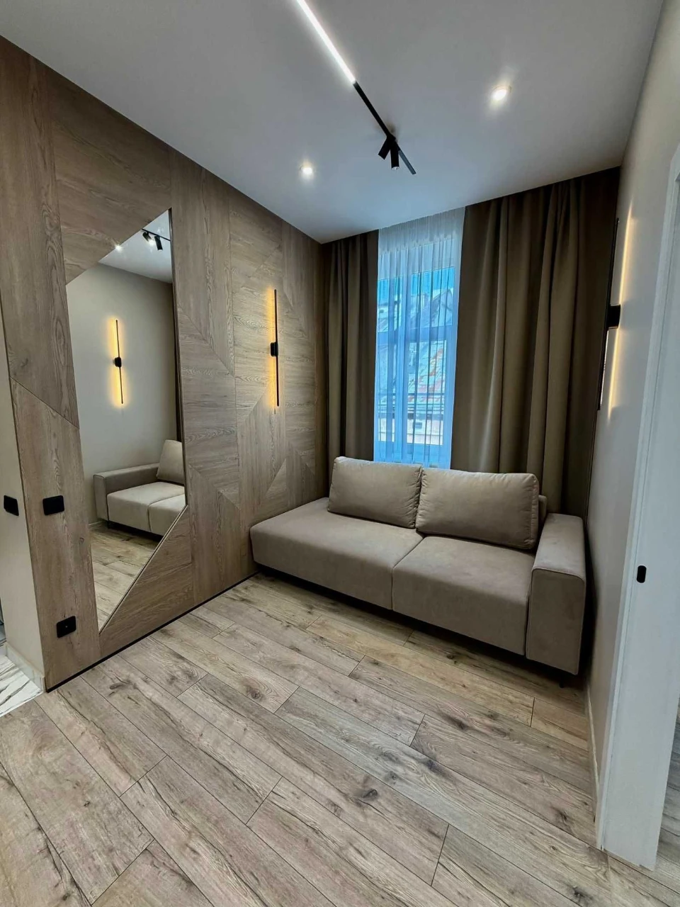 Sale of a 2-room apartment in the center of Lviv, renovated, St. Street