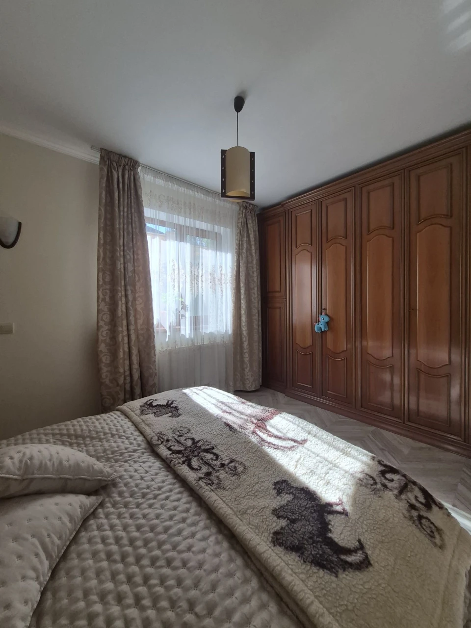 Продаж будинку у місті